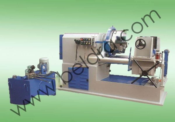 HYDRAULIC PIPE THREADING MACHINE
